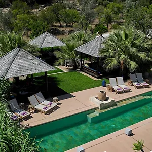 https://the-giri-residence.ibizaislandhotels.net